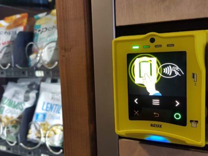 cashless vending machines feature