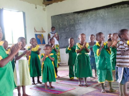 EdUKaid children in a song